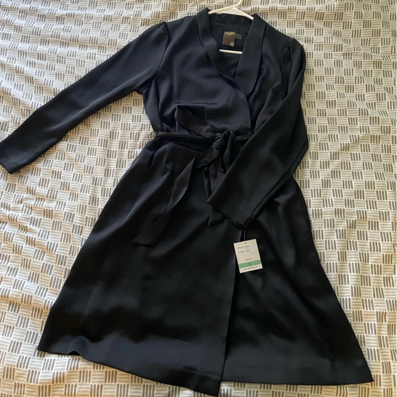 Taylor Wrap Dress - Picture 4 of 7